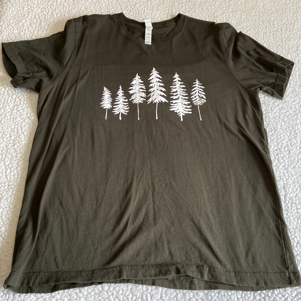 Dark green tree tee